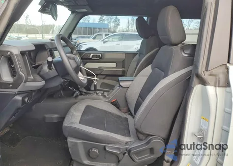 2022 Ford Bronco Base z USA, uszkodzony, nr VIN 1FMDE5AP3NLB64727